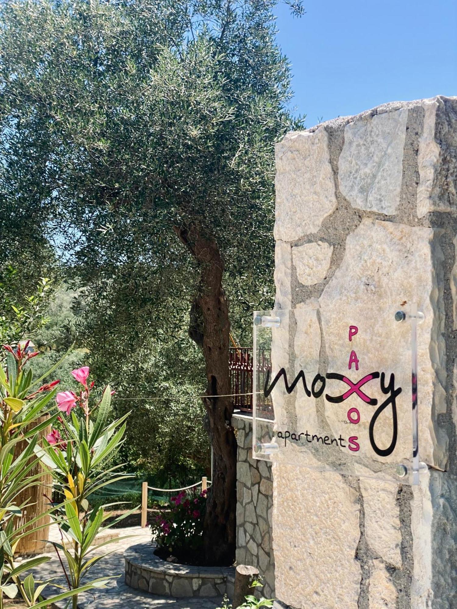 Moxy Paxos Apartments ไกออส ภายนอก รูปภาพ
